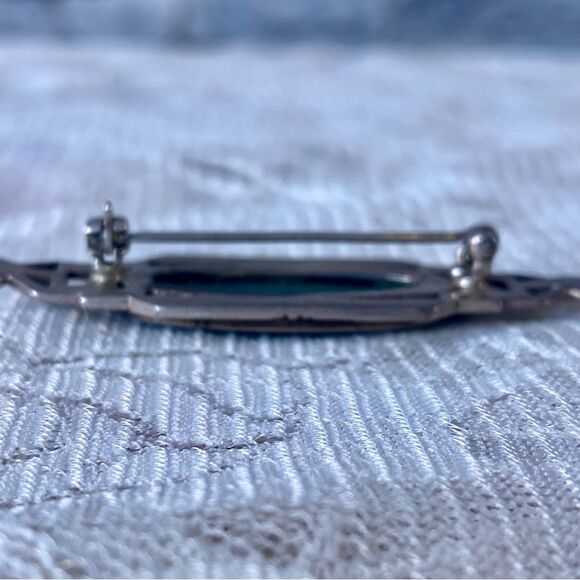 Vintage Sterling Silver Malachite Brooch Pin Green Gemstone Ornate Detail - Picture 4 of 4